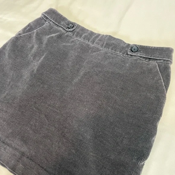 Banana Republic Charcoal Grey Stretch Corduroy Skirt with Pockets - Picture 2 of 10